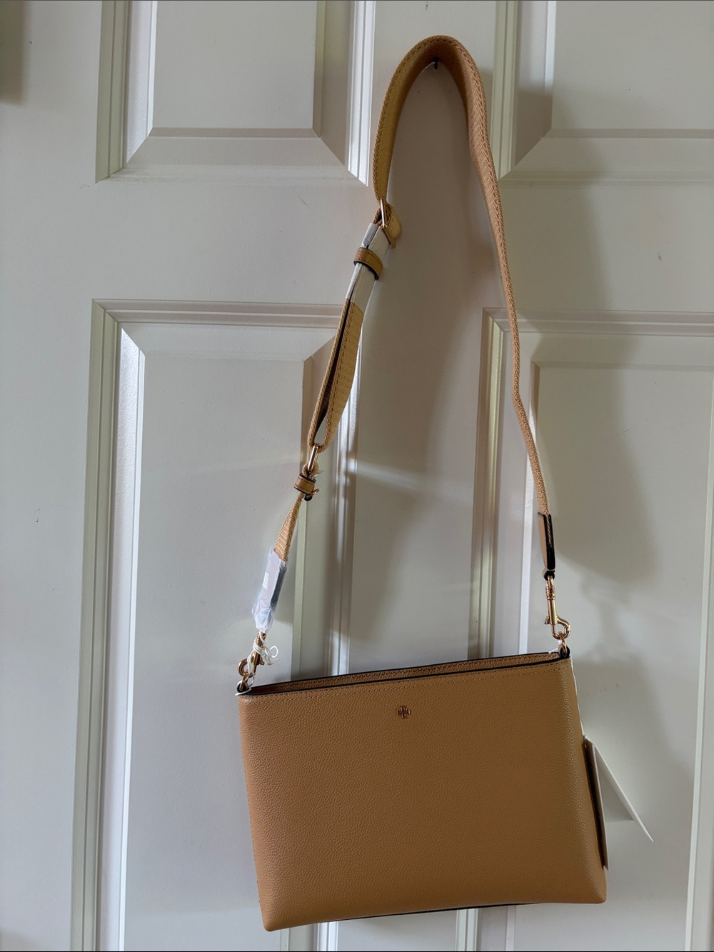 Tory Burch Blake Swingpack Leather Crossbody Messenger 176874 Warm Biscuit